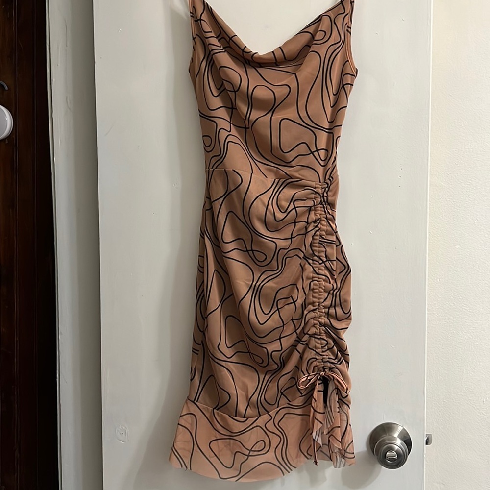 Beigecocktail dress